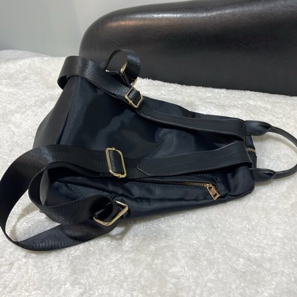 MRXFN Women's Backpack - Picture 10 of 16